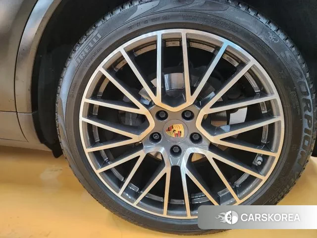 Porsche Cayenne (PO536) id 3013579 из Кореи 15