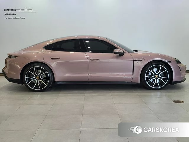 Porsche Taycan id 4201313 из Кореи 16