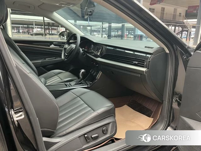Volkswagen Passat id 4307593 из Китая 11