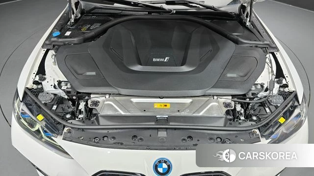 BMW i4 id 4904609 из Кореи 32