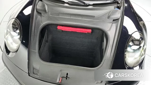 Porsche 911(992) id 3218305 из Кореи 16