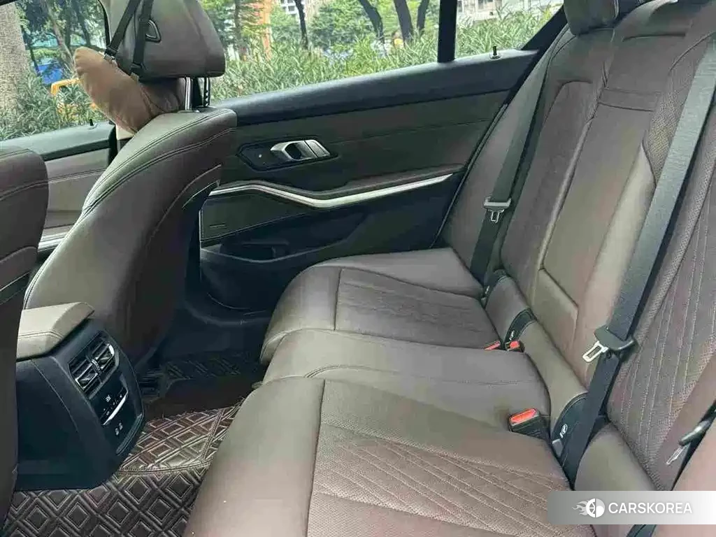 BMW 3 series 2023 Белый из Китая, фото 6