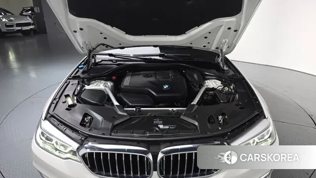 BMW 5 Series (G30) id 3044900 из Кореи 16