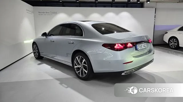 Mercedes-Benz E-Class W214 id 3006786 из Кореи 16