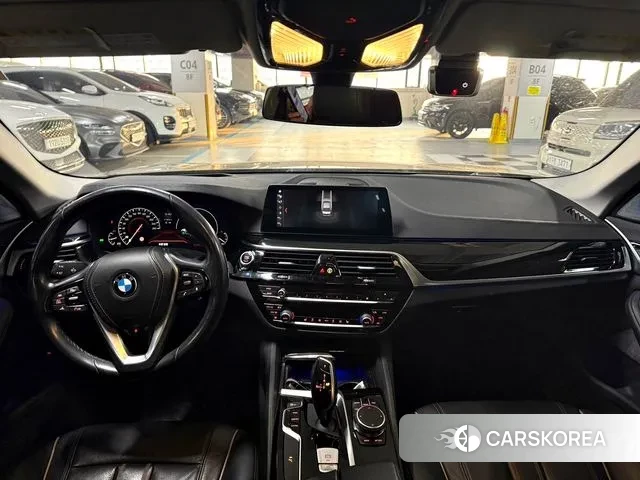 BMW 5 Series (G30) id 3789284 из Кореи 16