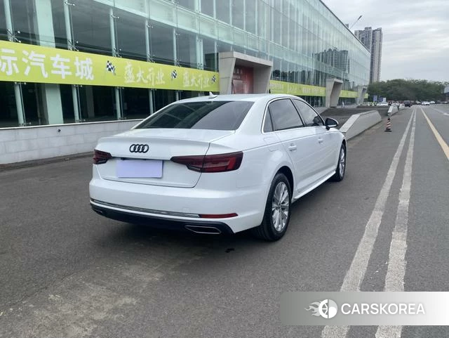 Audi A4L id 4234869 из Китая 12