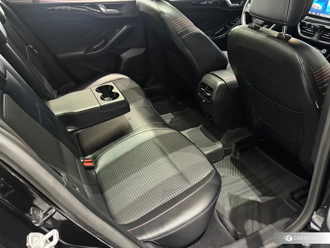 Ford Fox id 4565208 из Китая 17