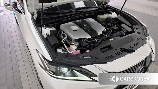 Lexus ES300h 7th generation id 3182102 из Кореи 16