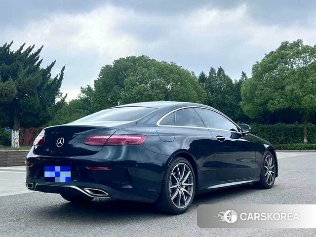 Mercedes-Benz E-class (imported) 2023 Зеленый из Китая, фото 6