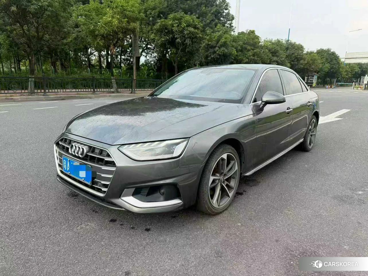 Audi A4L 2020 Темно-серый из Китая, фото 6