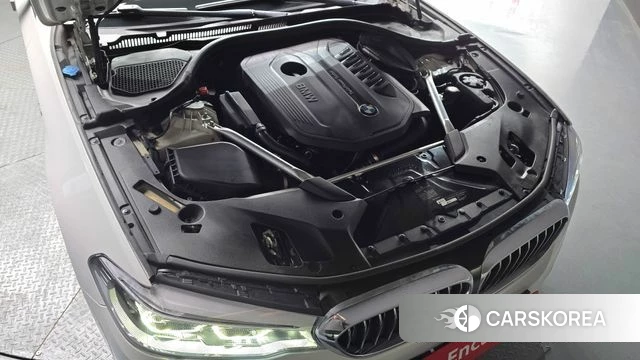 BMW 5 Series (G30) id 3873589 из Кореи 16