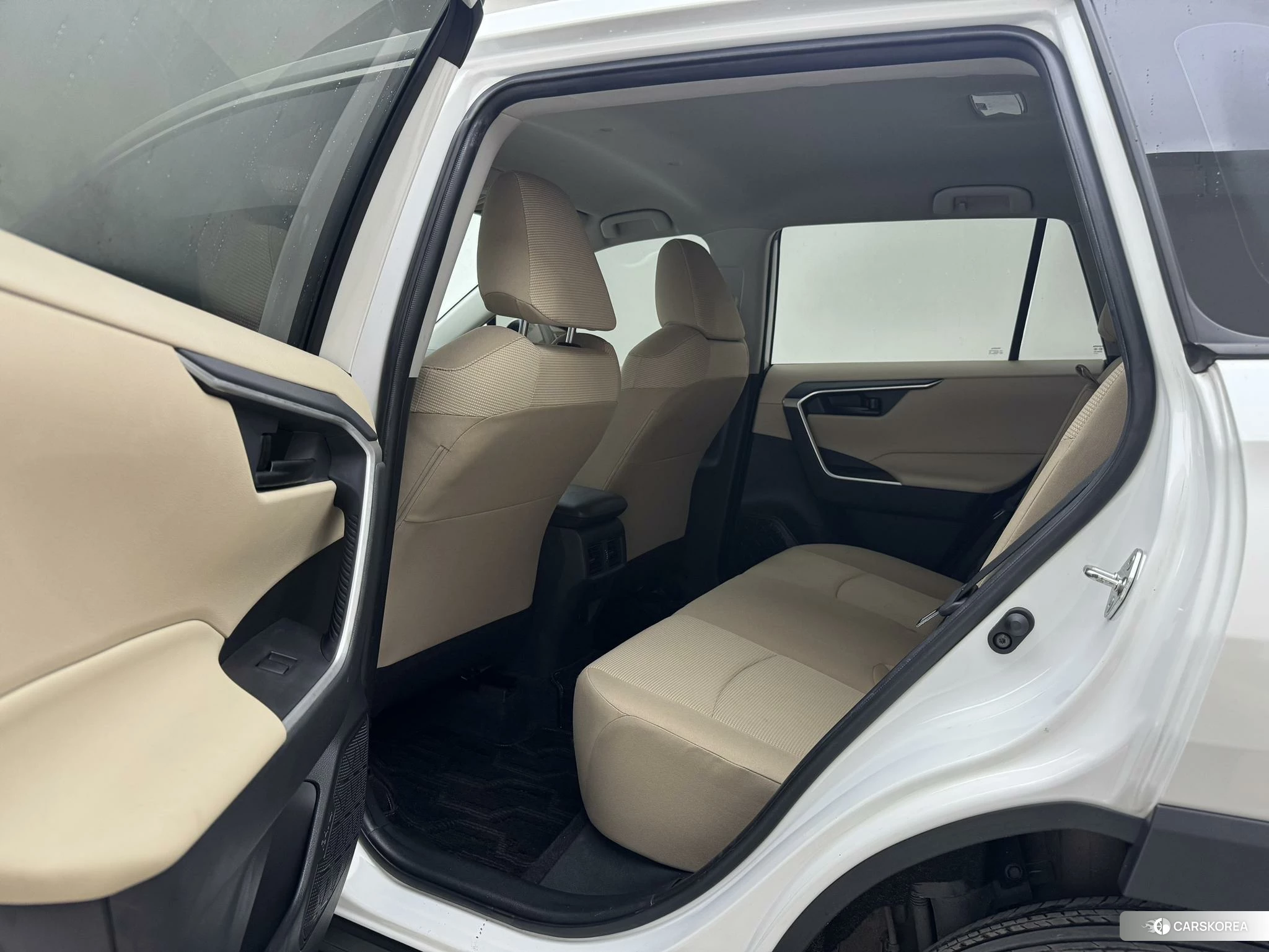 Toyota RAV4 id 4513785 из Китая 16