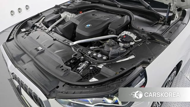 BMW 5 Series (G60) id 3902980 из Кореи 16