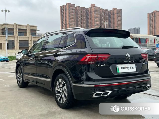 Volkswagen Tiguan L PHEV id 4210604 из Китая 12