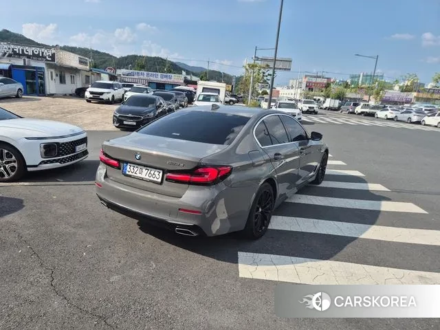 BMW 5 Series (G30) id 3059548 из Кореи 16