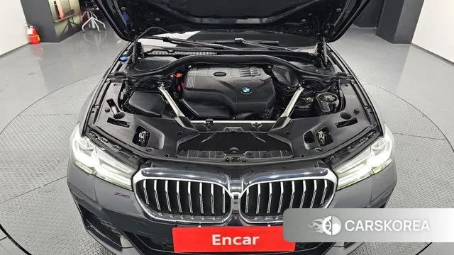 BMW 5 Series (G30) id 3655397 из Кореи 16