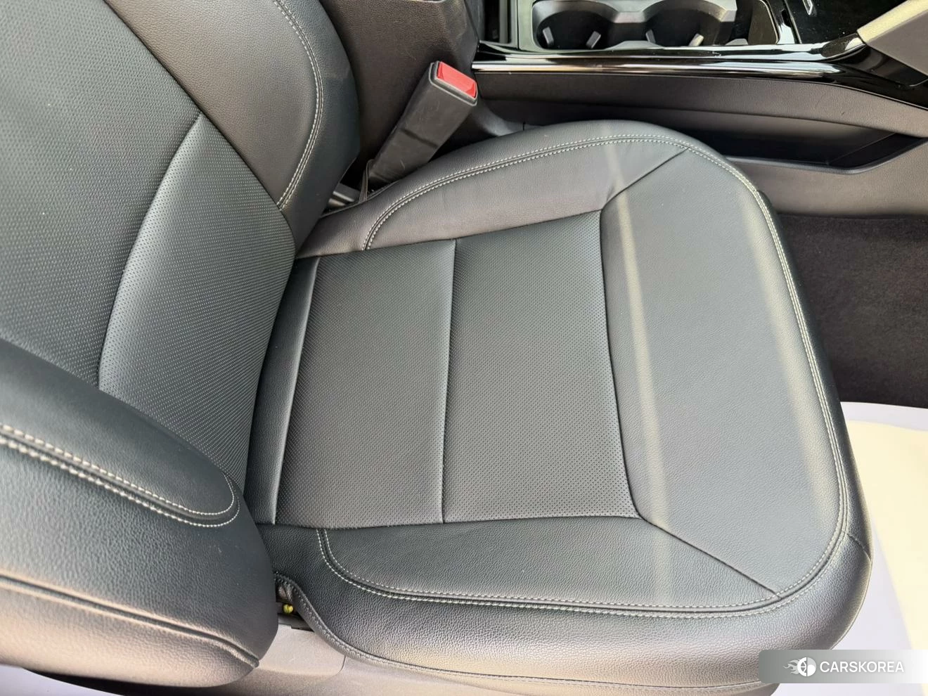Ford Explorer id 4405885 из Китая 27