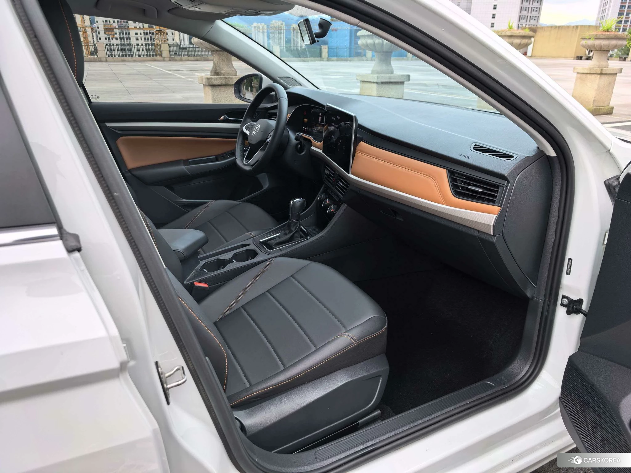 Volkswagen Bora id 4492674 из Китая 12