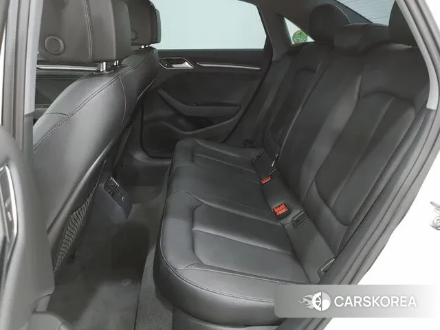 Audi New A3 2019 Белый из Кореи, фото 6