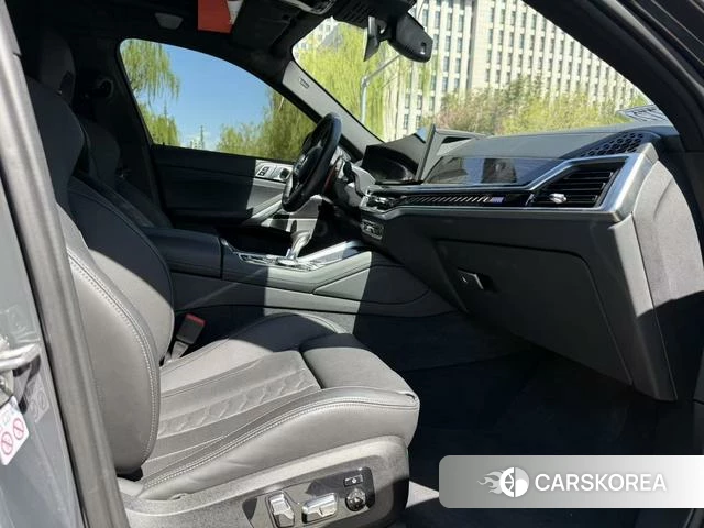 BMW X6 M id 3920714 из Китая 18