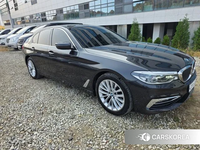 BMW 5 Series (G30) id 3371215 из Кореи 16