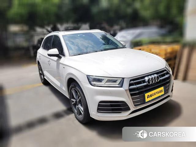 Audi Q5L 2019 Белый из Китая, фото 6