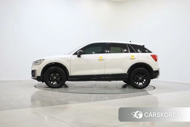 Audi Q2L id 4257721 из Китая 16