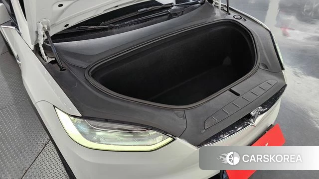 Tesla Model X id 4429575 из Кореи 16