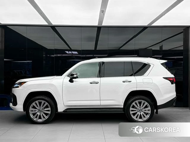 Lexus LX id 4261215 из Китая 10