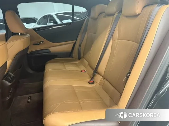 Lexus ES300h 7th generation id 3519596 из Кореи 9