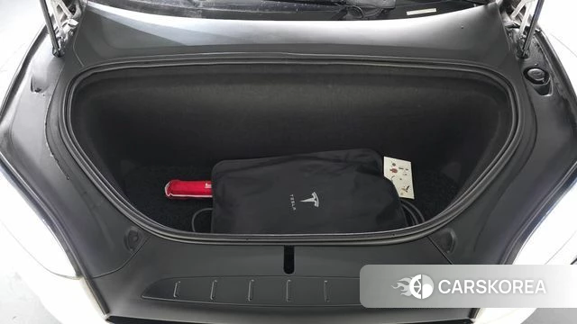 Tesla Model X id 3813959 из Кореи 17