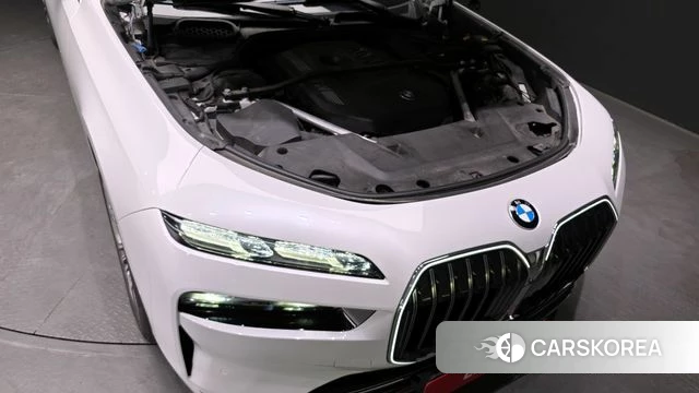 BMW 7 Series (G70) id 4302961 из Кореи 26