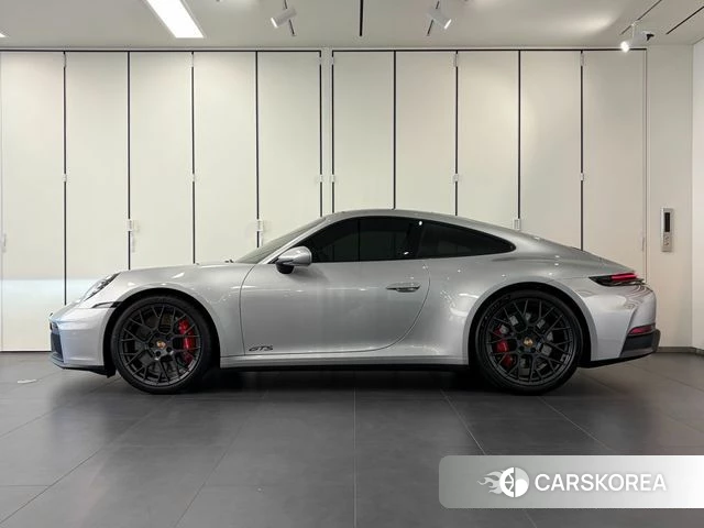 Porsche 911(992) id 4847243 из Кореи 16