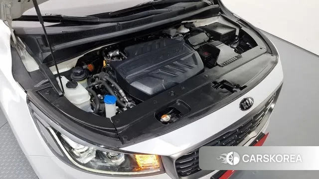 Kia The New Carnival id 3714082 из Кореи 16