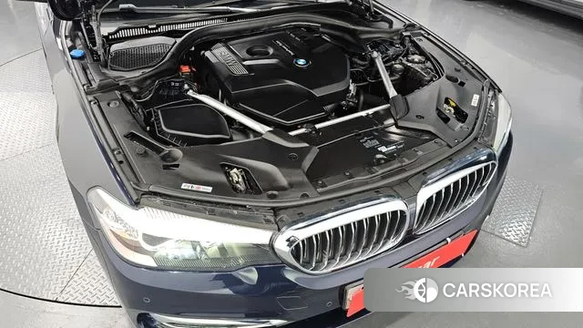 BMW 5 Series (G30) id 3520308 из Кореи 16