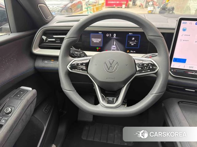 Volkswagen Tourang id 4271614 из Китая 21