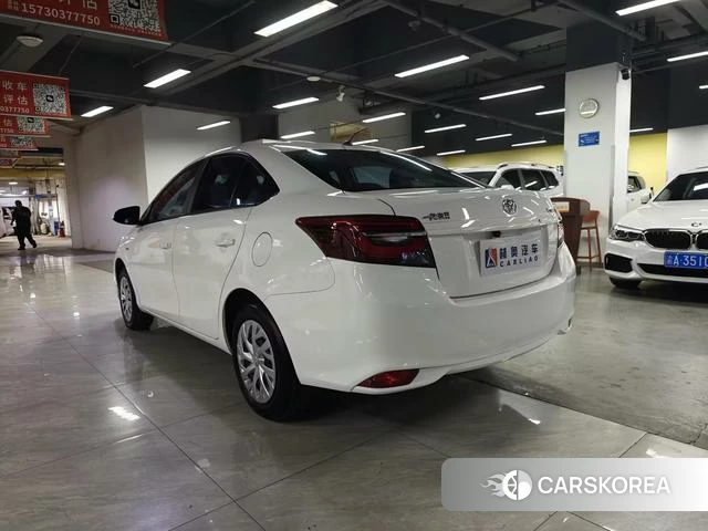 Toyota Vios 2021 Белый из Китая, фото 6