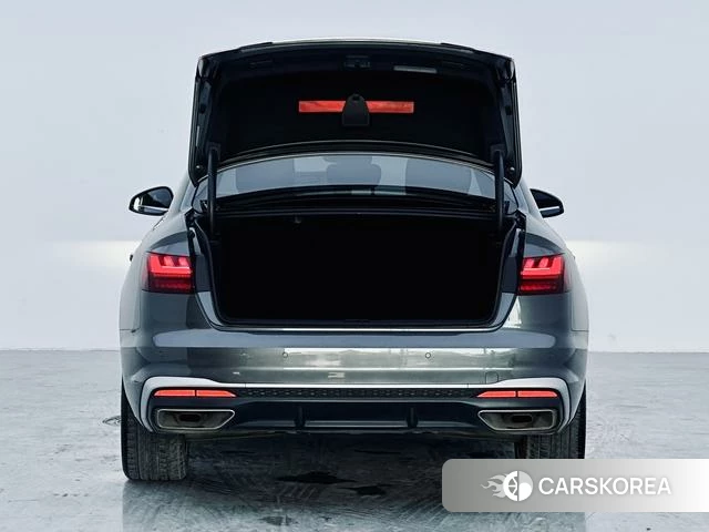 Audi A4L id 4275209 из Китая 10