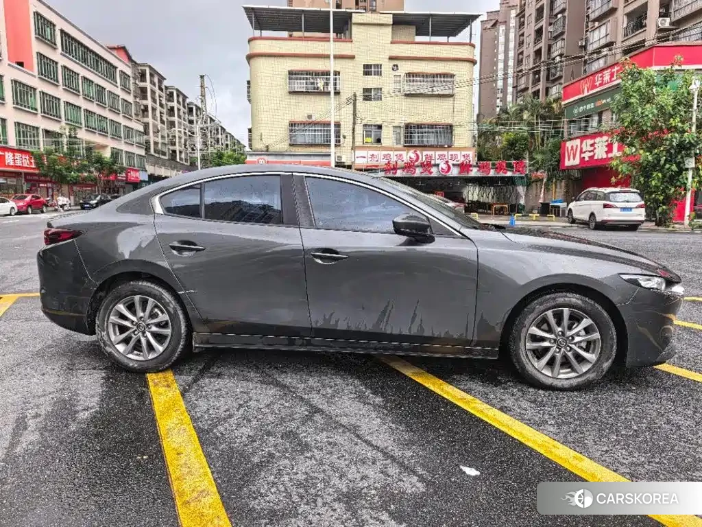 Mazda 3 2022 Silver/gray из Китая, фото 6