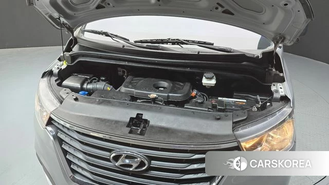 Hyundai The New Grand Starex id 4232693 из Кореи 27