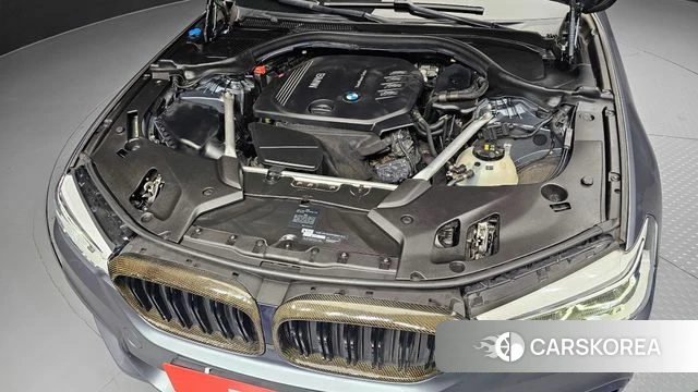 BMW 5 Series (G30) id 3880233 из Кореи 16