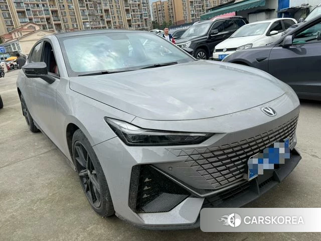 Chang'an UNI-V 2022 Серебристо-серый из Китая, фото 6