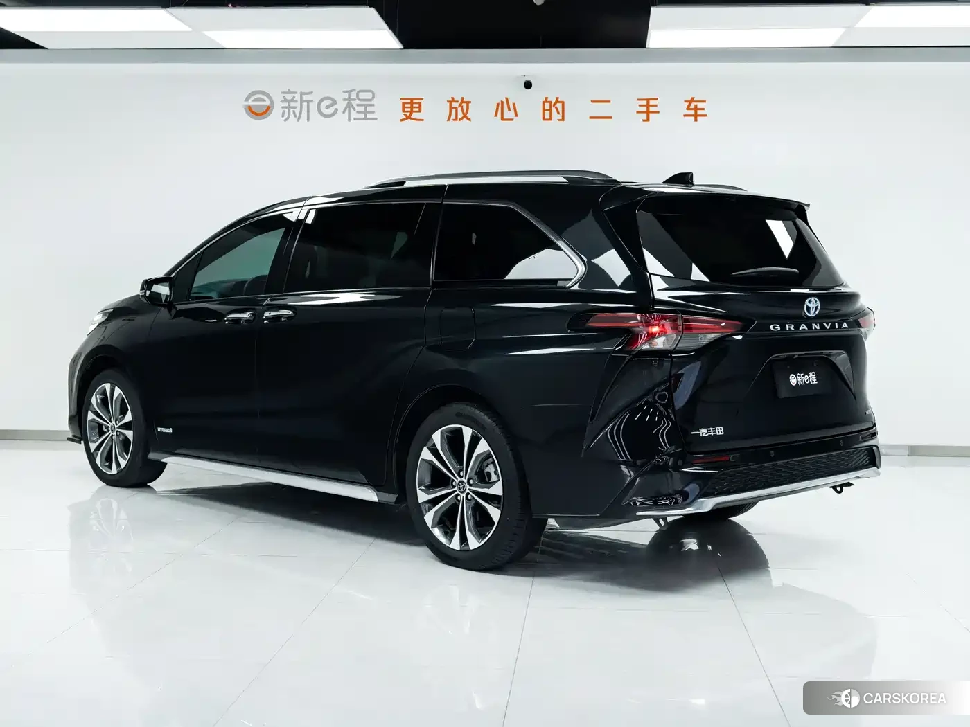 Toyota Granvia id 4545792 из Китая 7