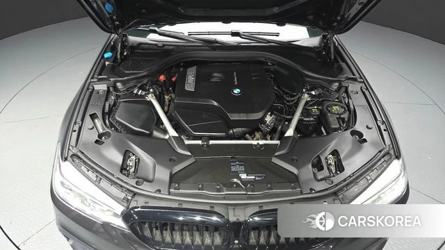 BMW 5 Series (G30) id 4873262 из Кореи 33