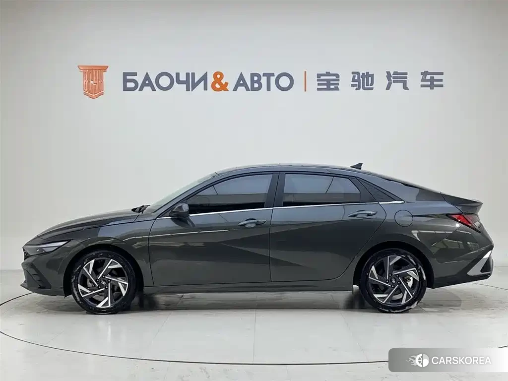 Hyundai Elantra id 4514214 из Китая 16