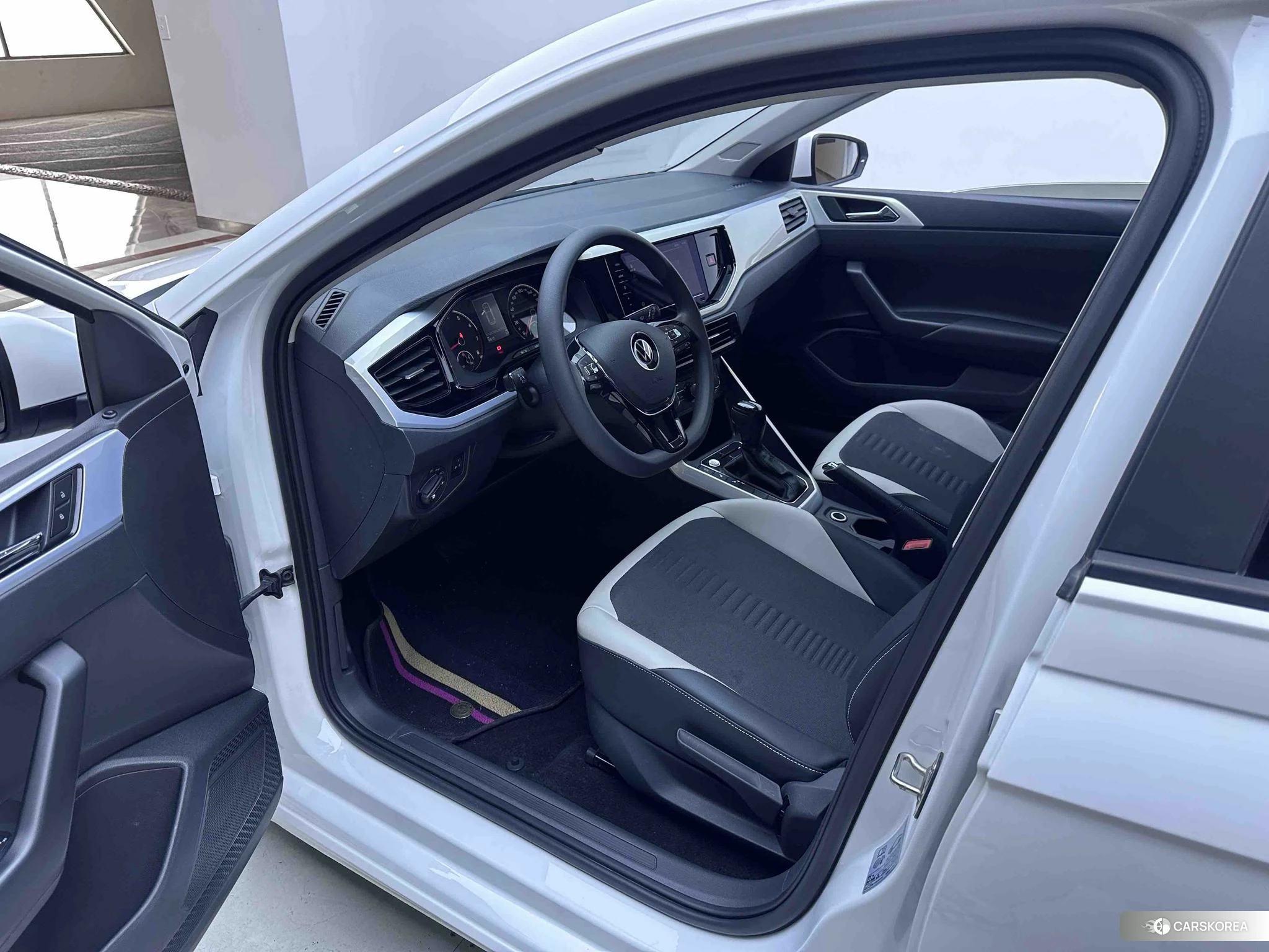 Volkswagen Polo id 4512548 из Китая 15
