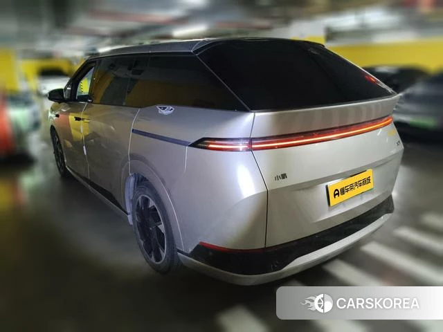 Xiaopeng Motors Xiaopeng X9 2025 Серебристо-серый из Китая, фото 6