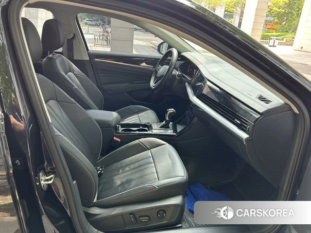 Volkswagen Passat id 4393144 из Китая 13