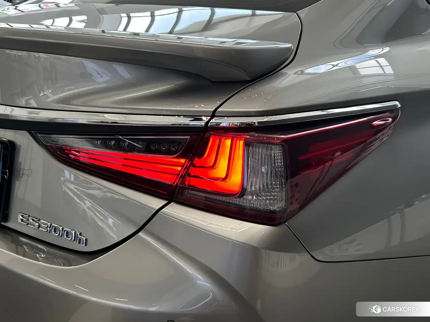 Lexus ES id 4628022 из Китая 28