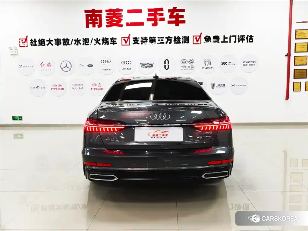 Audi A6L id 4548230 из Китая 25